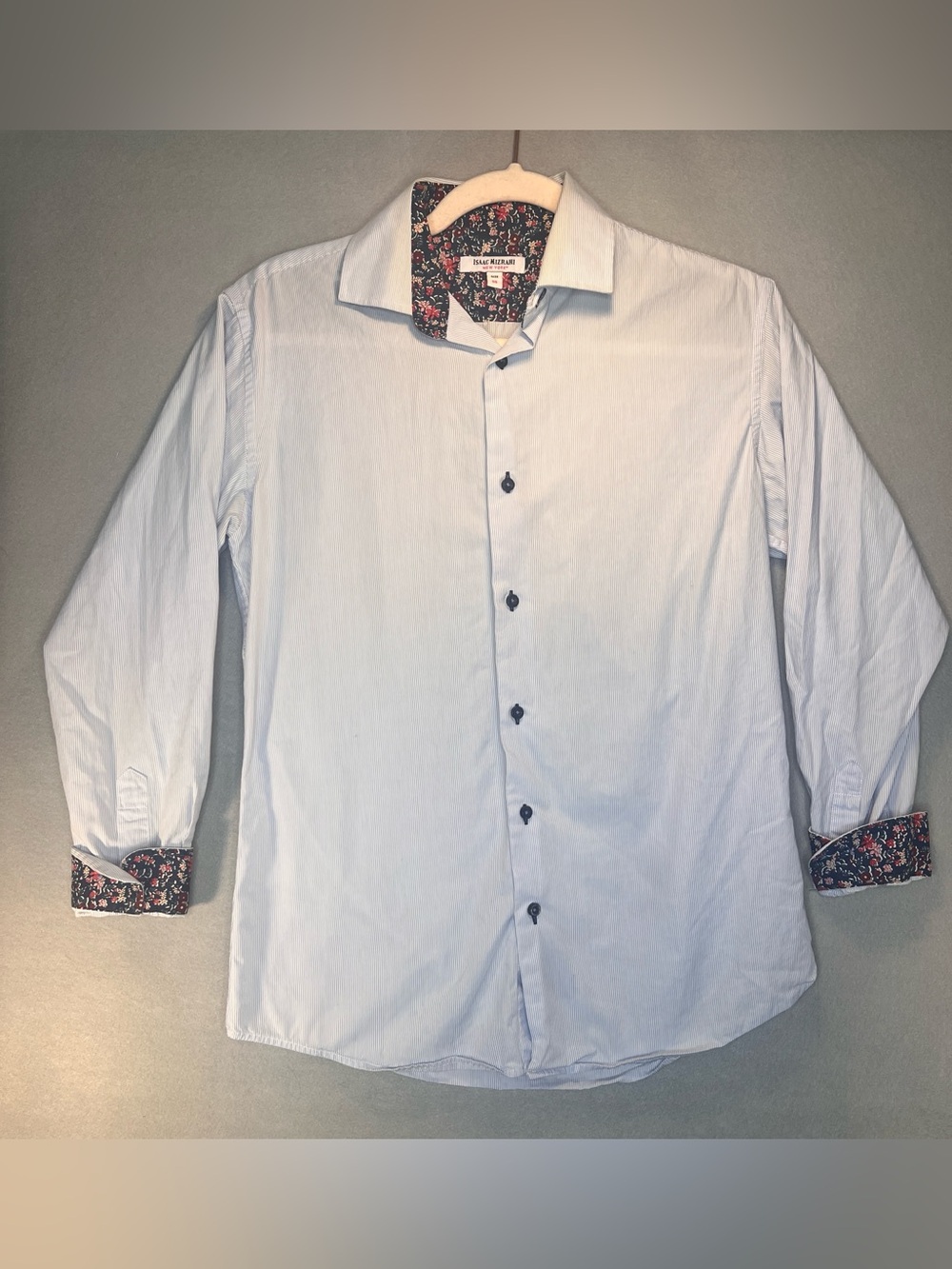 Boys Isaac Mizrahi Light Blue Pin Stripe Flip Cuff Floral Button Up Shirt Sz 14